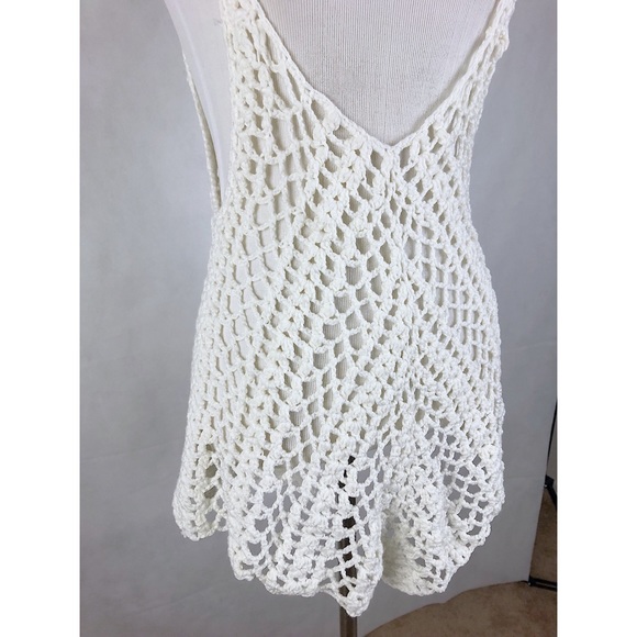 White crochet knit coverup - Picture 2 of 3